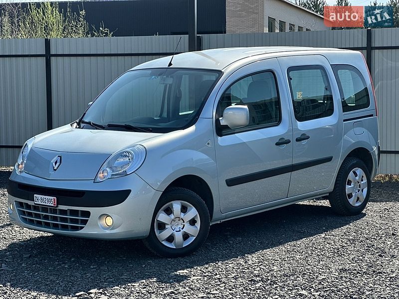 Минивэн Renault Kangoo 2009 в Луцке