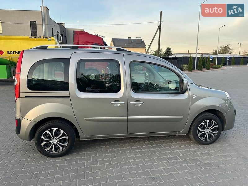 Минивэн Renault Kangoo 2011 в Луцке