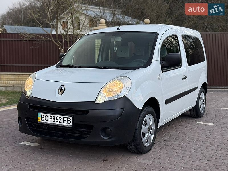 Минивэн Renault Kangoo 2009 в Косове