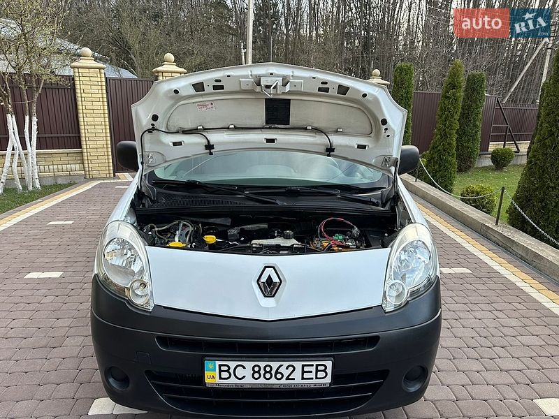 Минивэн Renault Kangoo 2009 в Косове