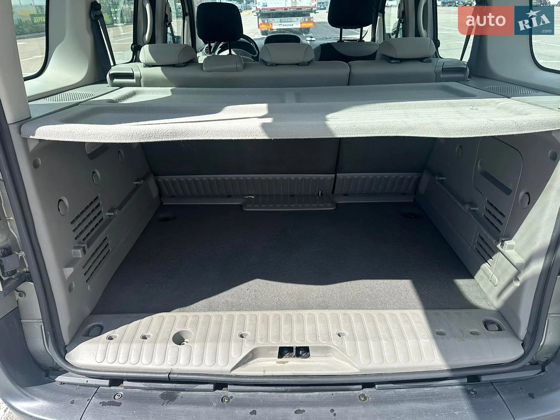2010 Renault Kangoo - мініатюра 14
