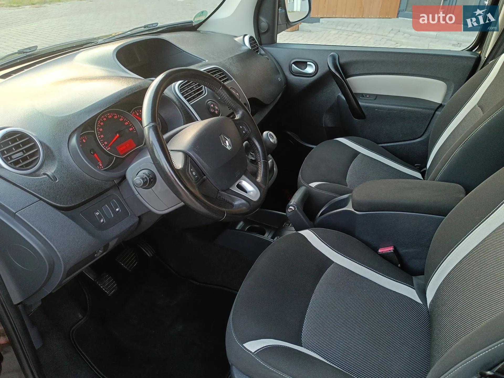 2014 Renault Kangoo - мініатюра 27