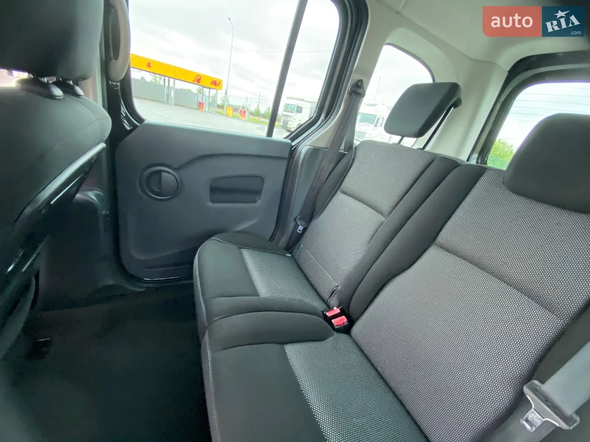 2015 Renault Kangoo - мініатюра 57