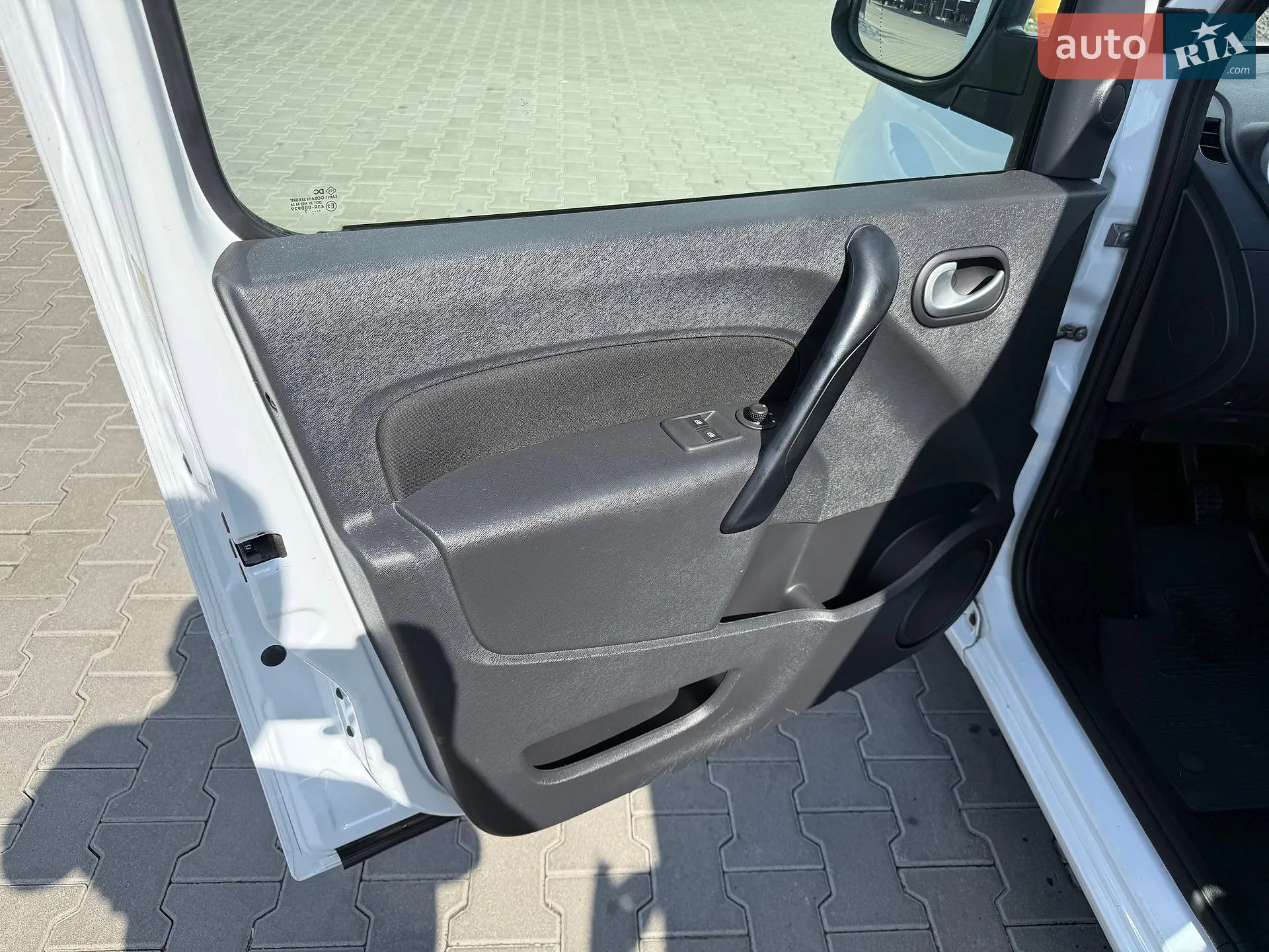 2017 Renault Kangoo - мініатюра 29