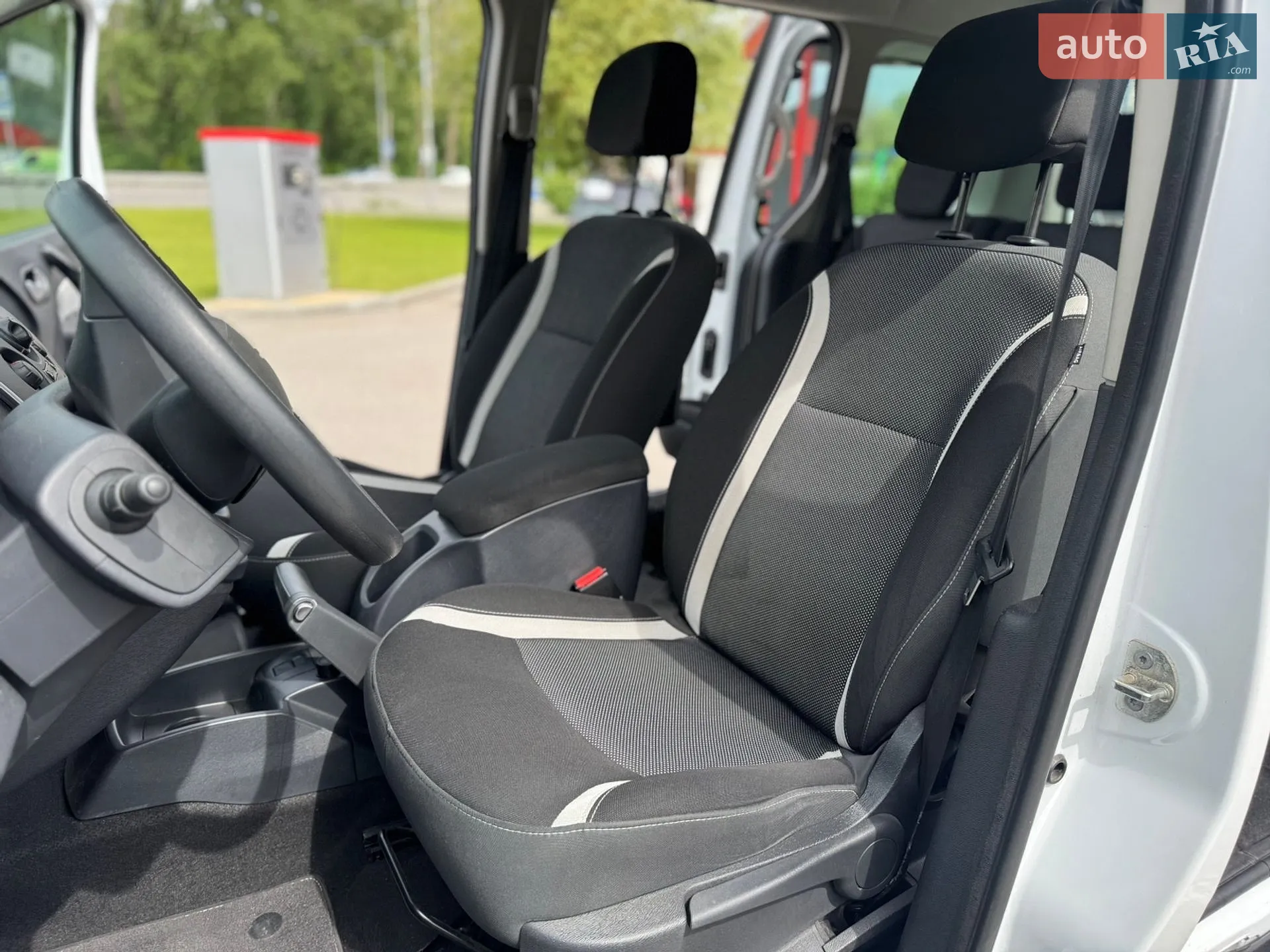 2015 Renault Kangoo - мініатюра 13