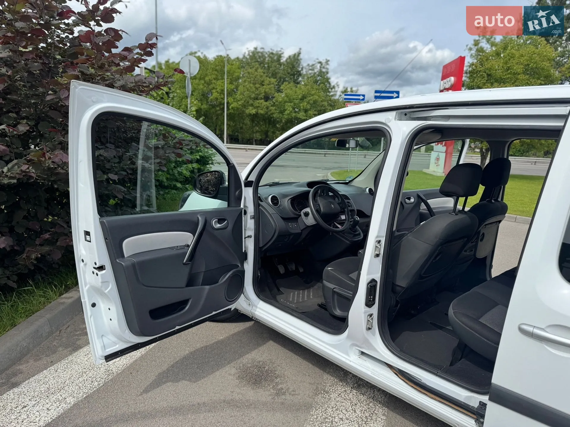 2015 Renault Kangoo - мініатюра 28