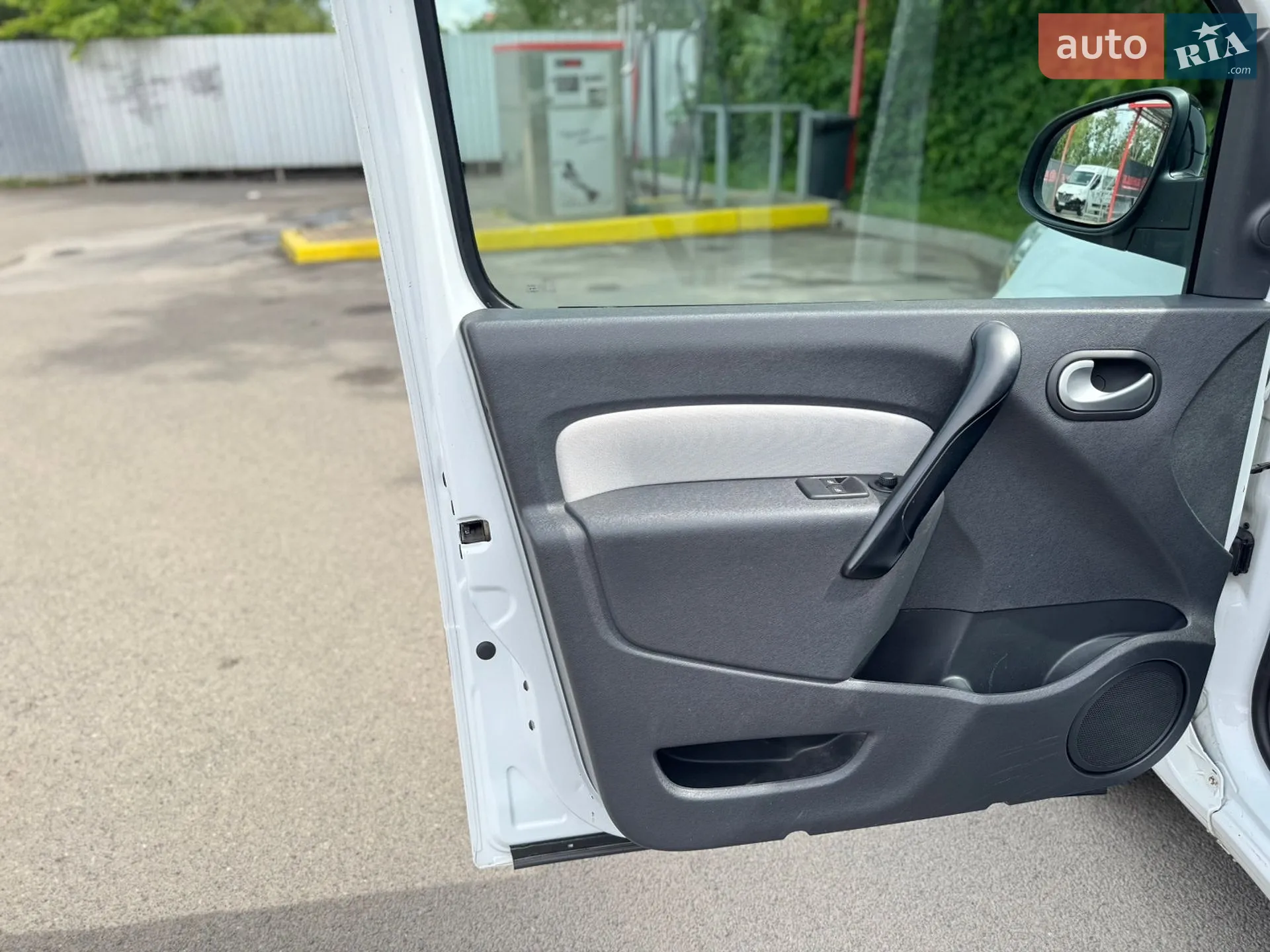 2015 Renault Kangoo - мініатюра 29