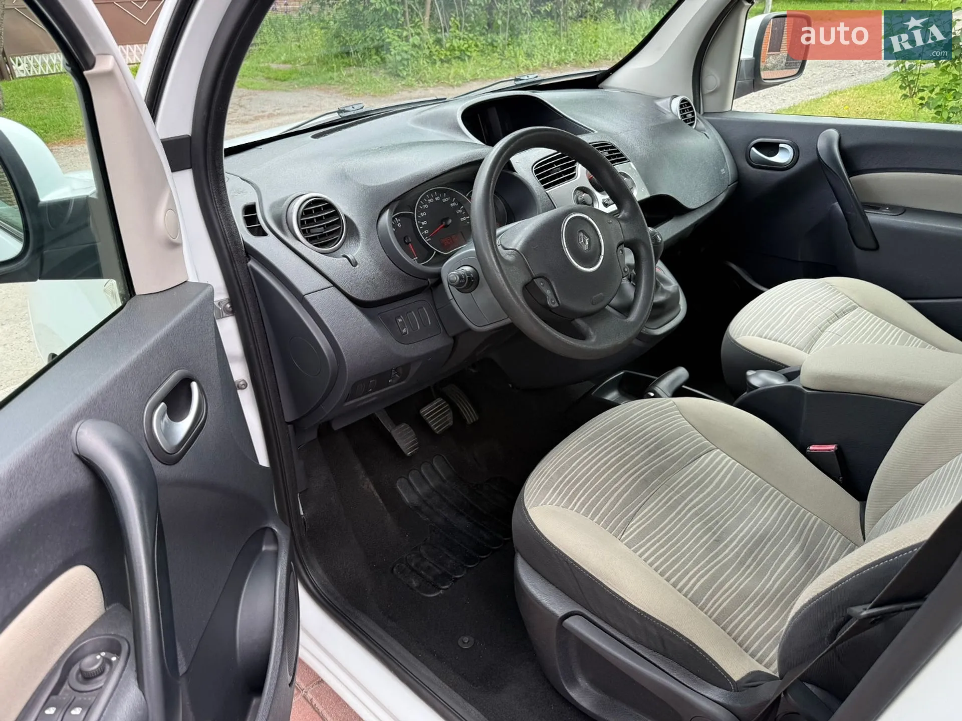 2012 Renault Kangoo - мініатюра 40