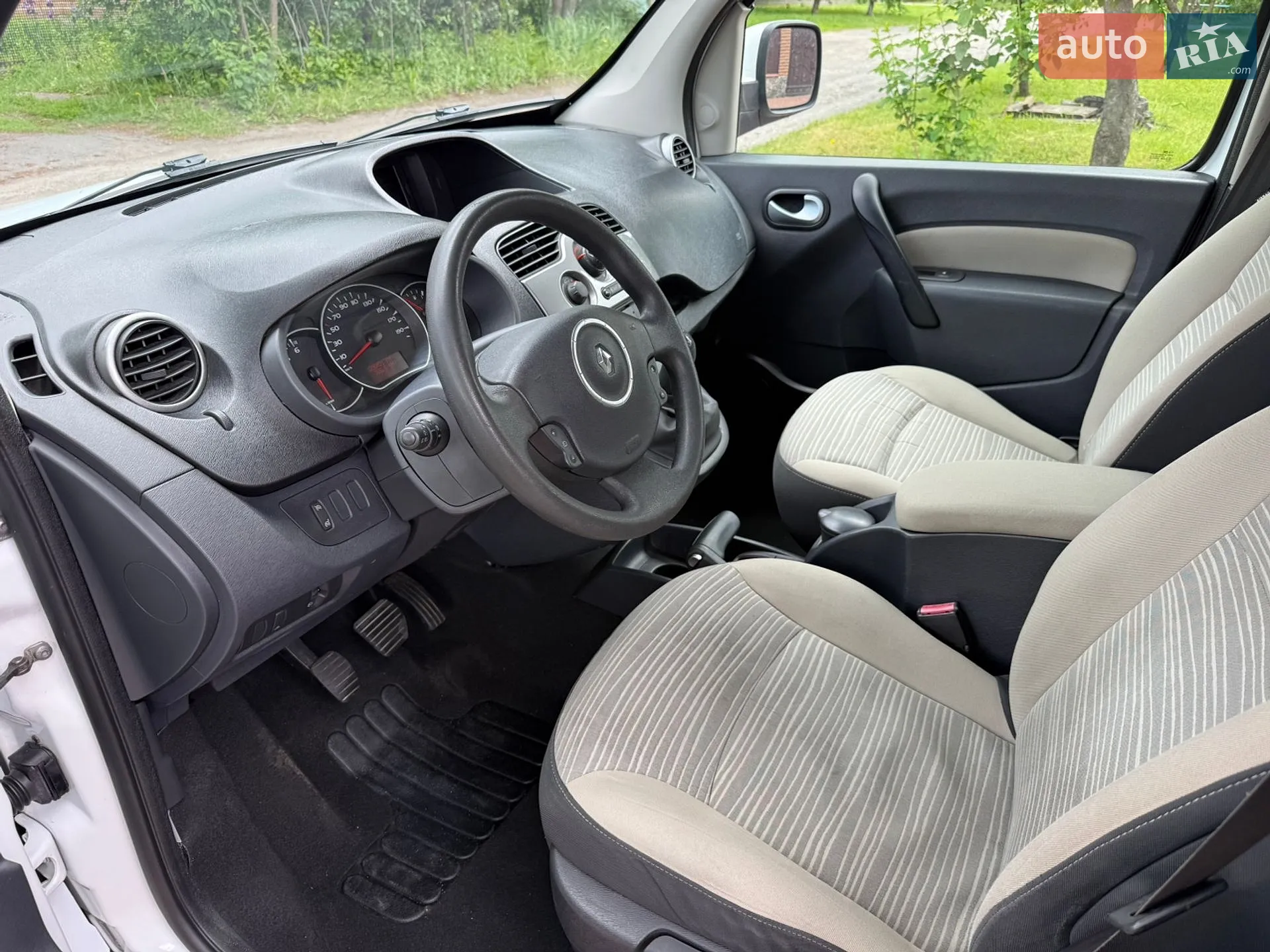 2012 Renault Kangoo - мініатюра 41