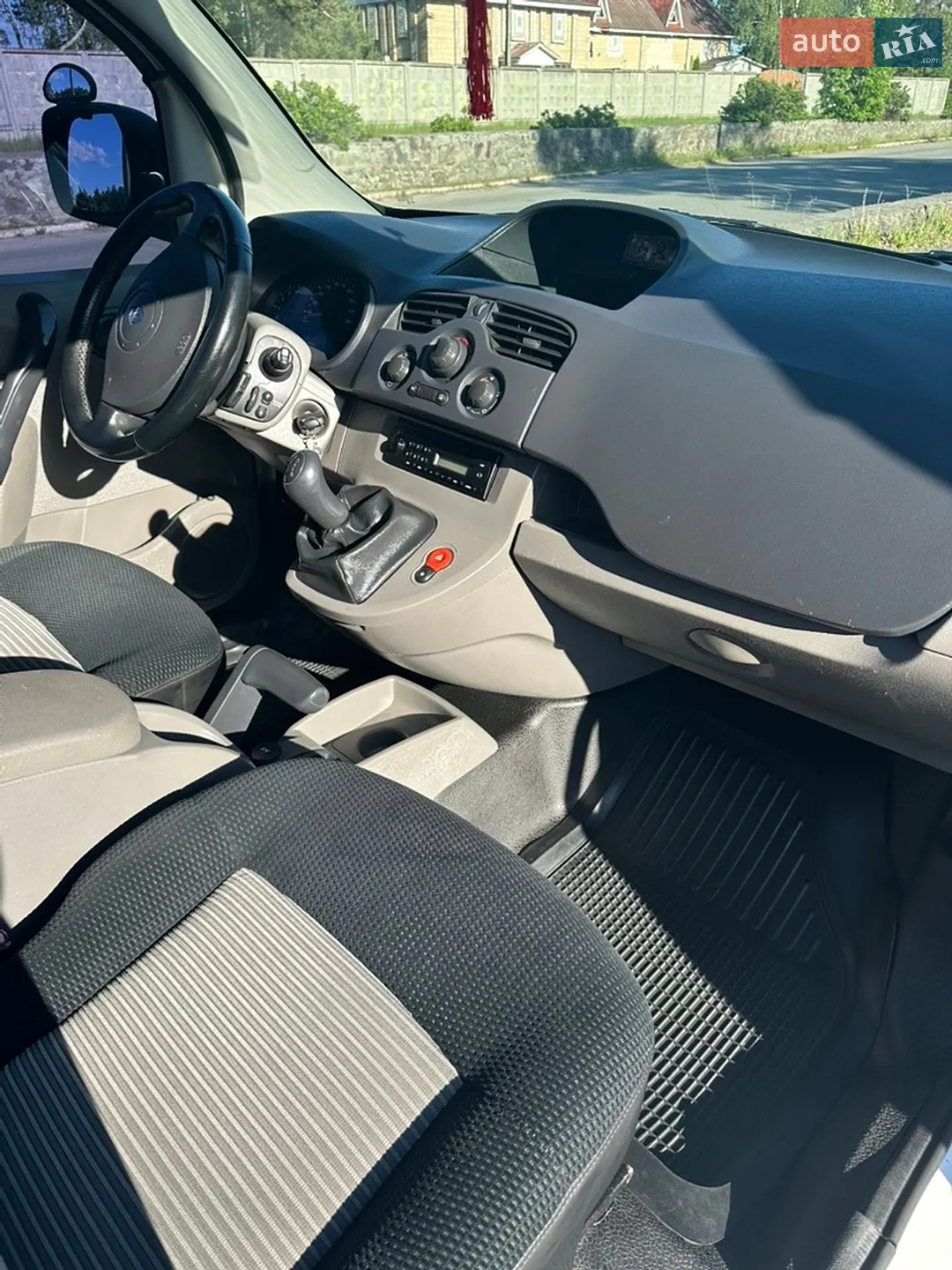 2011 Renault Kangoo - мініатюра 29