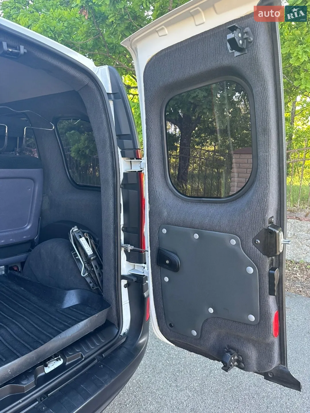 2011 Renault Kangoo - мініатюра 34