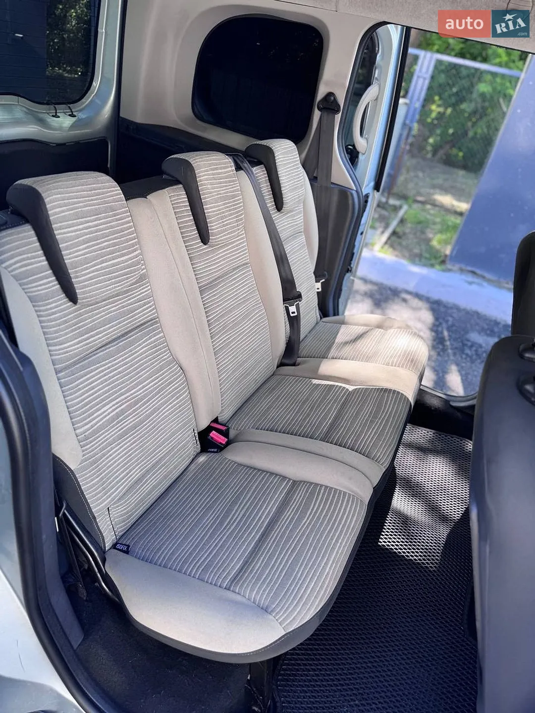 2011 Renault Kangoo - мініатюра 23