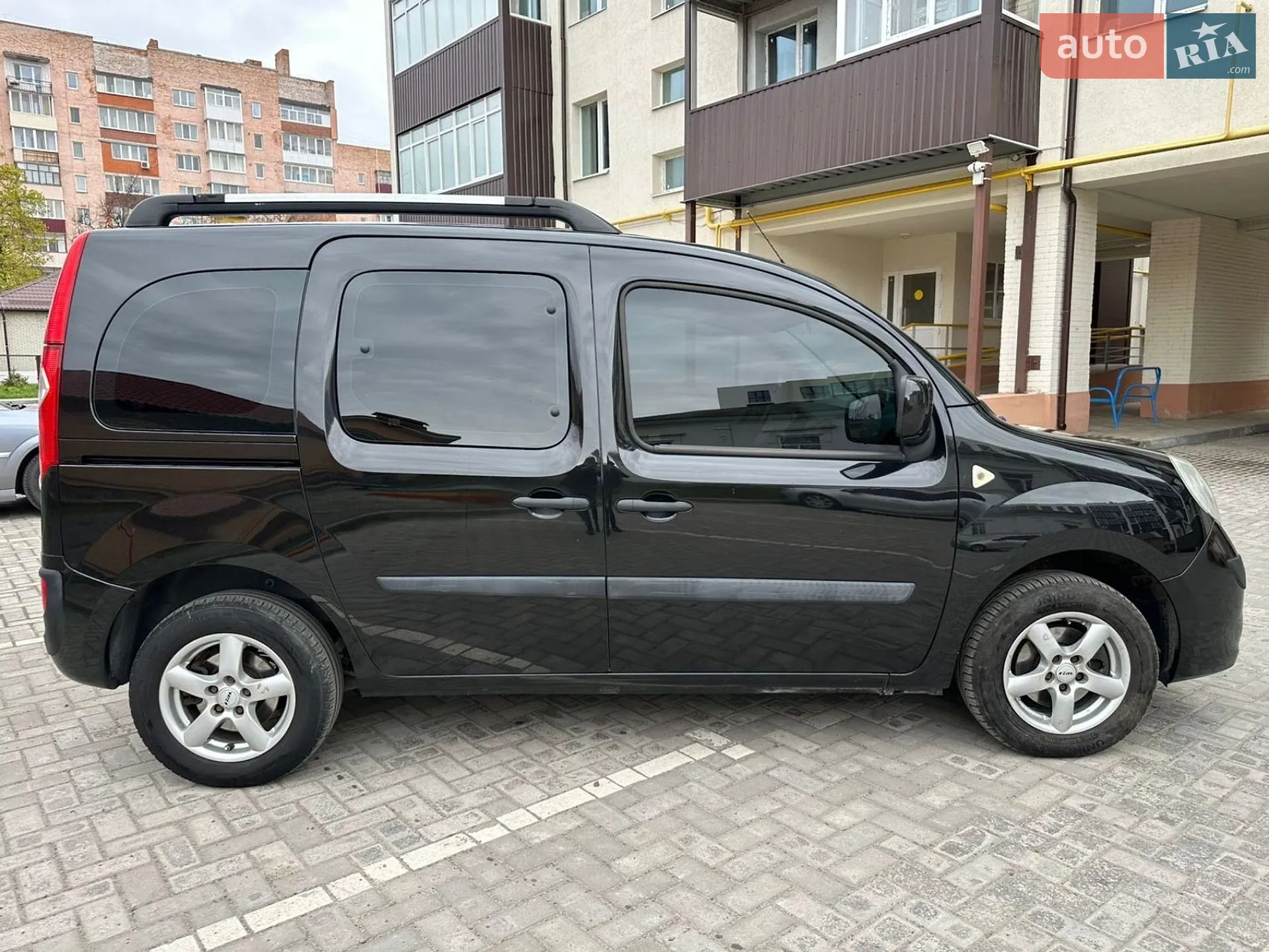 2010 Renault Kangoo - мініатюра 8