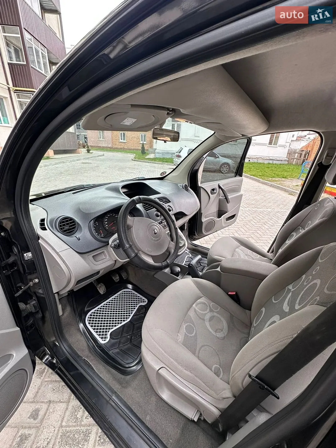 2010 Renault Kangoo - мініатюра 35