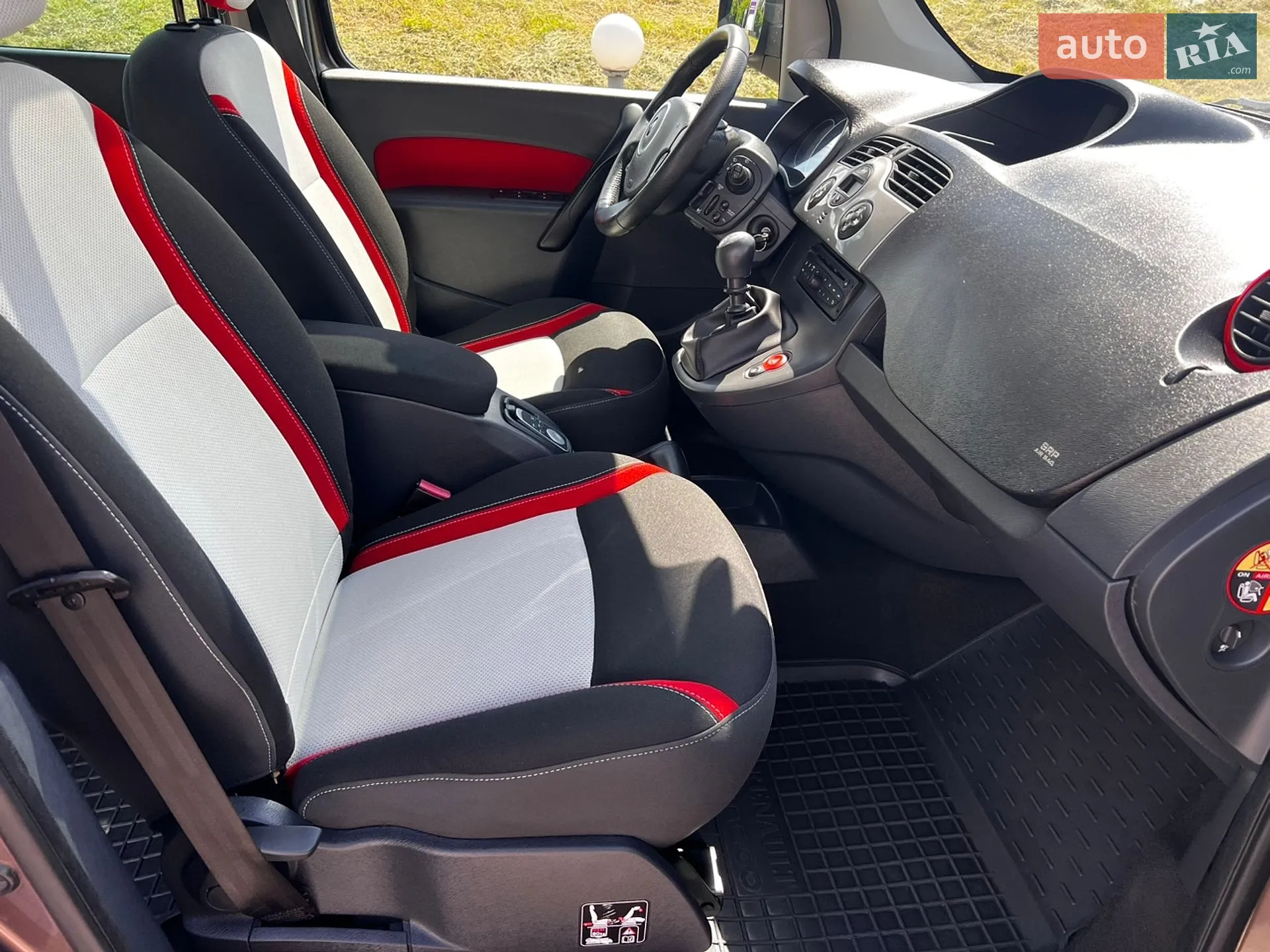 2012 Renault Kangoo - мініатюра 22