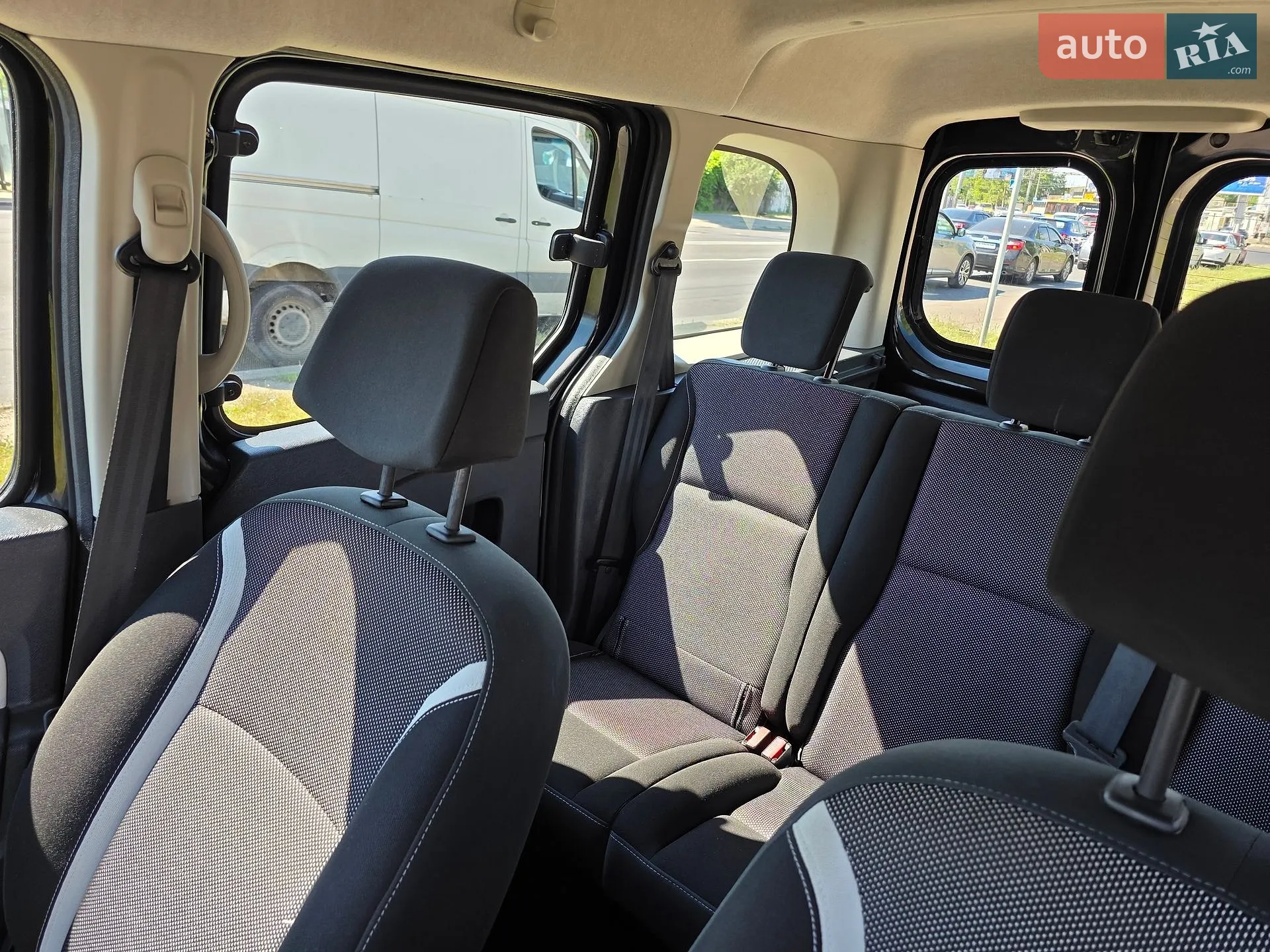 2015 Renault Kangoo - мініатюра 30