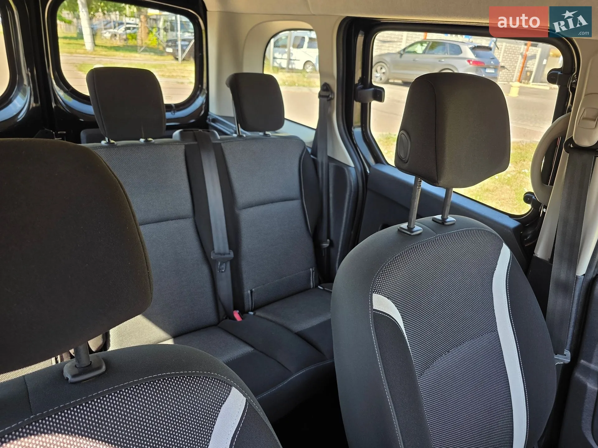 2015 Renault Kangoo - мініатюра 36