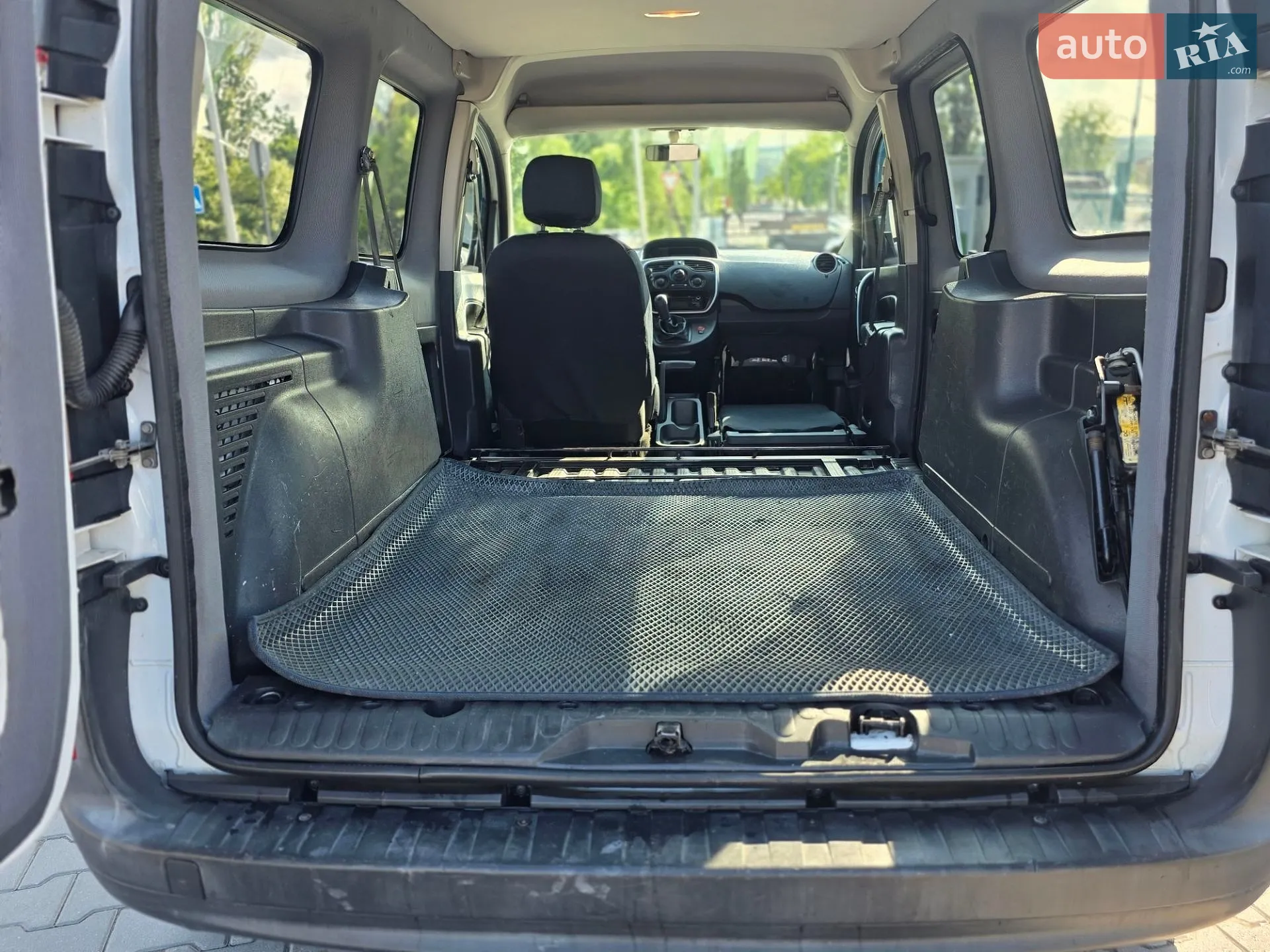 2013 Renault Kangoo - мініатюра 27