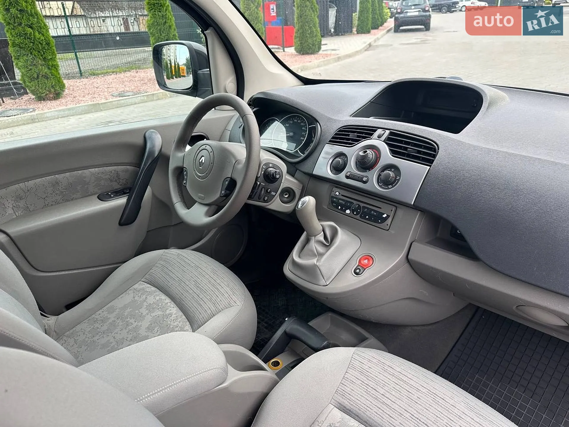 2010 Renault Kangoo - мініатюра 35