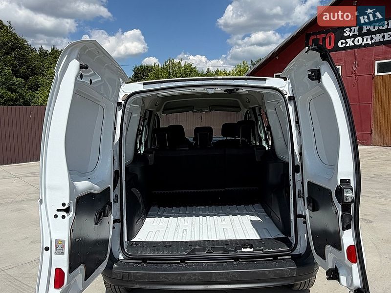Минивэн Renault Kangoo 2020 в Млинове фото 12 Минивэн Renault Kangoo 2020 в Млинове
