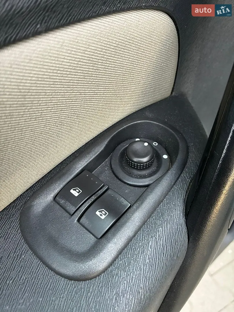 2011 Renault Kangoo - мініатюра 22