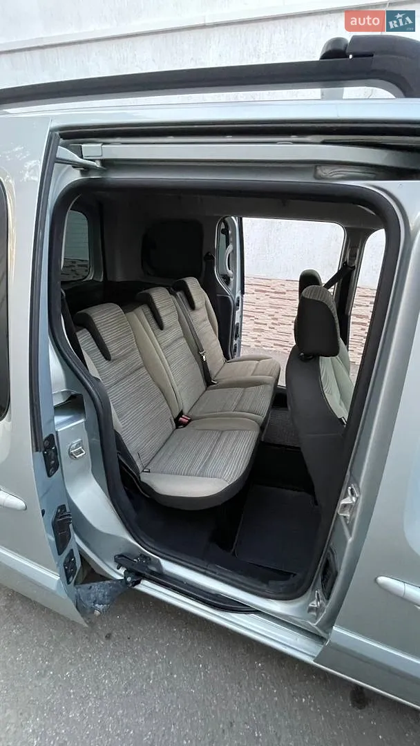 2011 Renault Kangoo - мініатюра 9