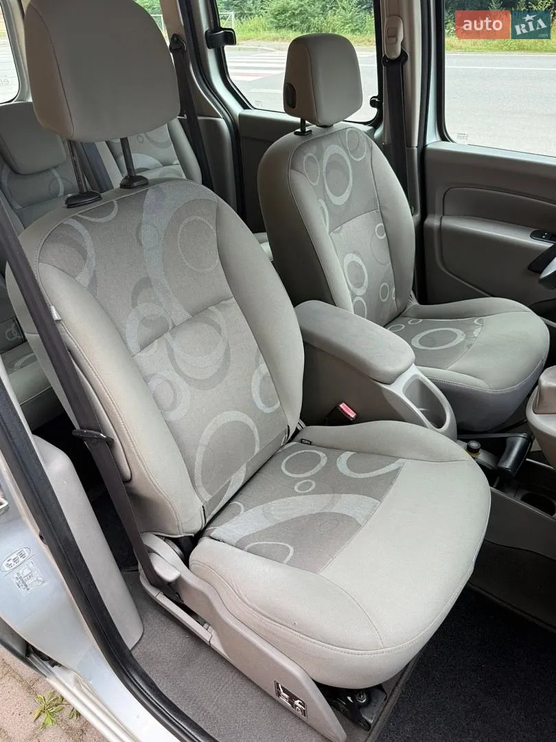 2010 Renault Kangoo - мініатюра 38