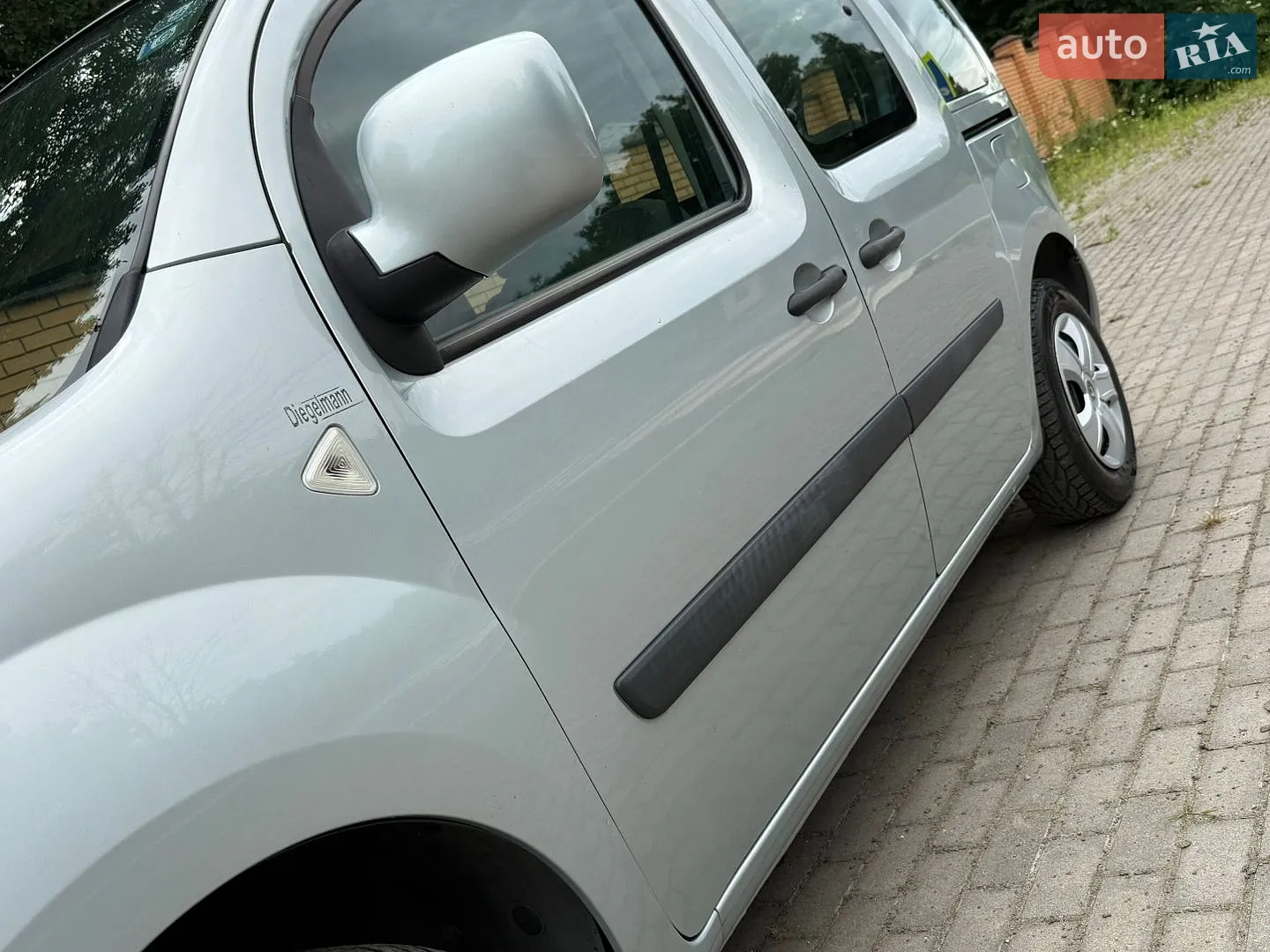 2010 Renault Kangoo - мініатюра 98