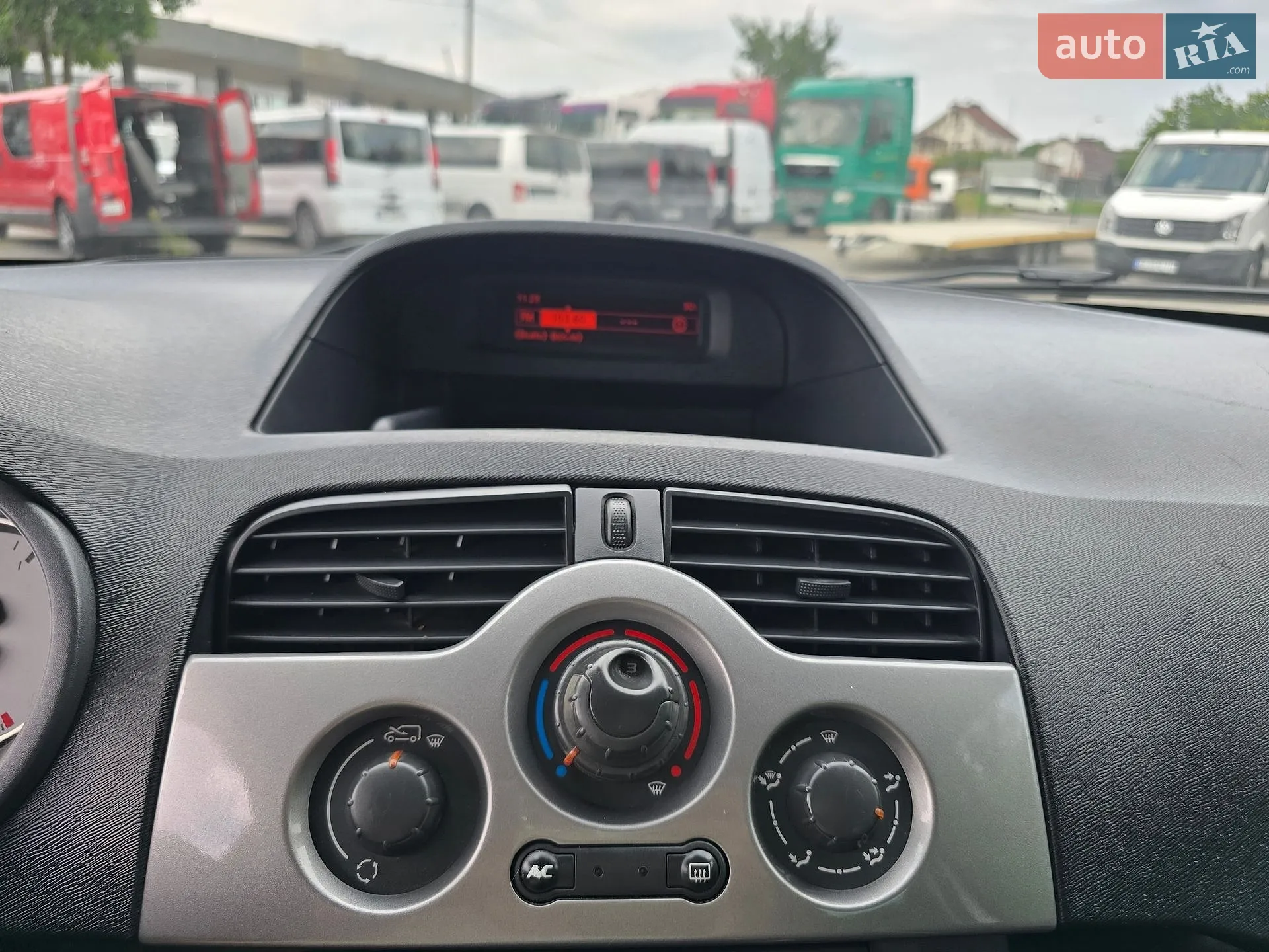 2012 Renault Kangoo - мініатюра 27
