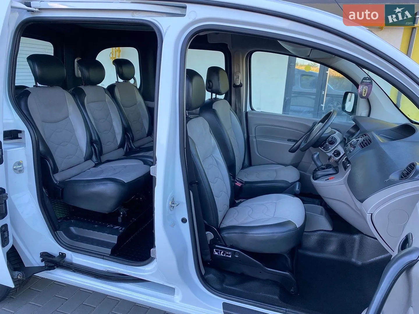 2010 Renault Kangoo - мініатюра 14