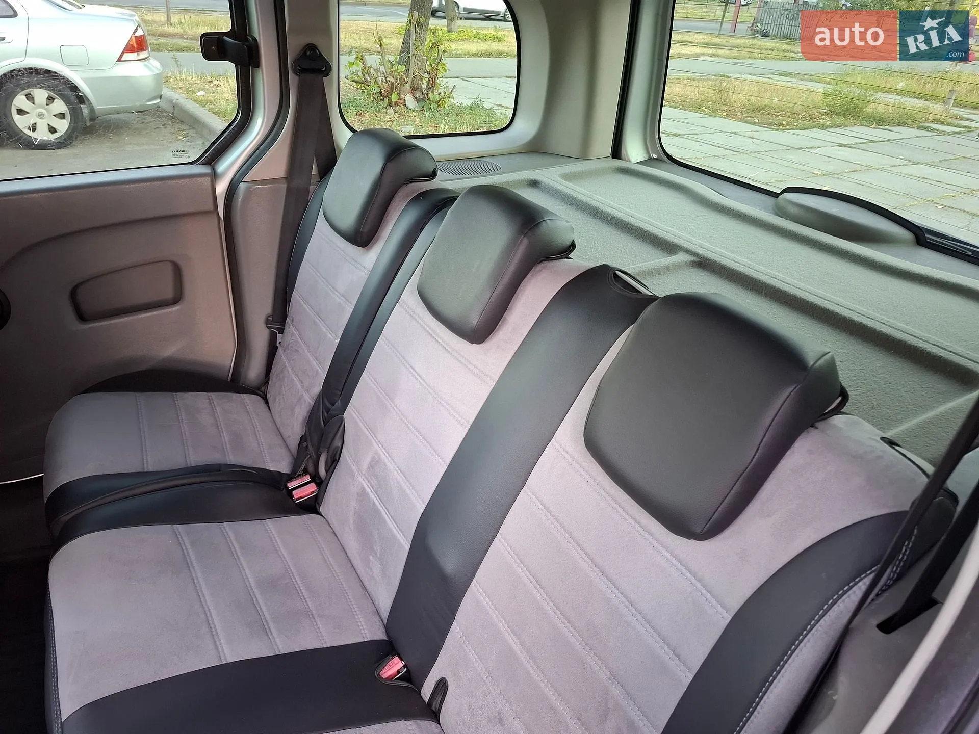 2010 Renault Kangoo - мініатюра 20