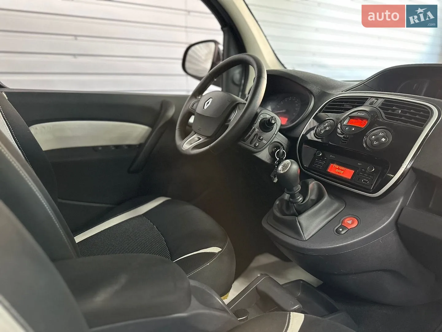 2015 Renault Kangoo - мініатюра 20