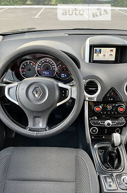 Внедорожник / Кроссовер Renault Koleos 2012 в 