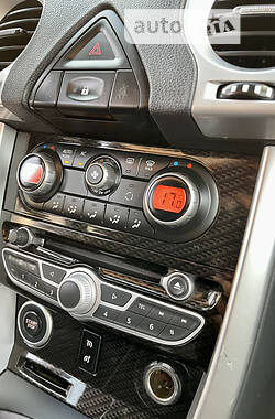 Внедорожник / Кроссовер Renault Koleos 2012 в 