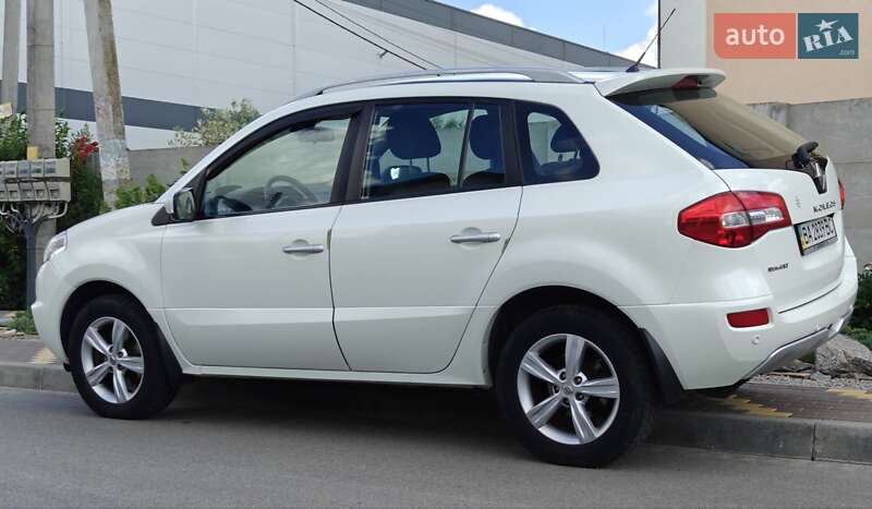 Позашляховик / Кросовер Renault Koleos 2011 в Києві