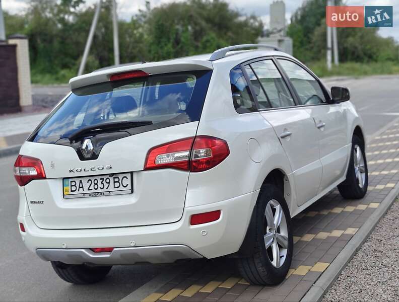 Позашляховик / Кросовер Renault Koleos 2011 в Києві
