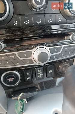 Позашляховик / Кросовер Renault Koleos 2012 в 