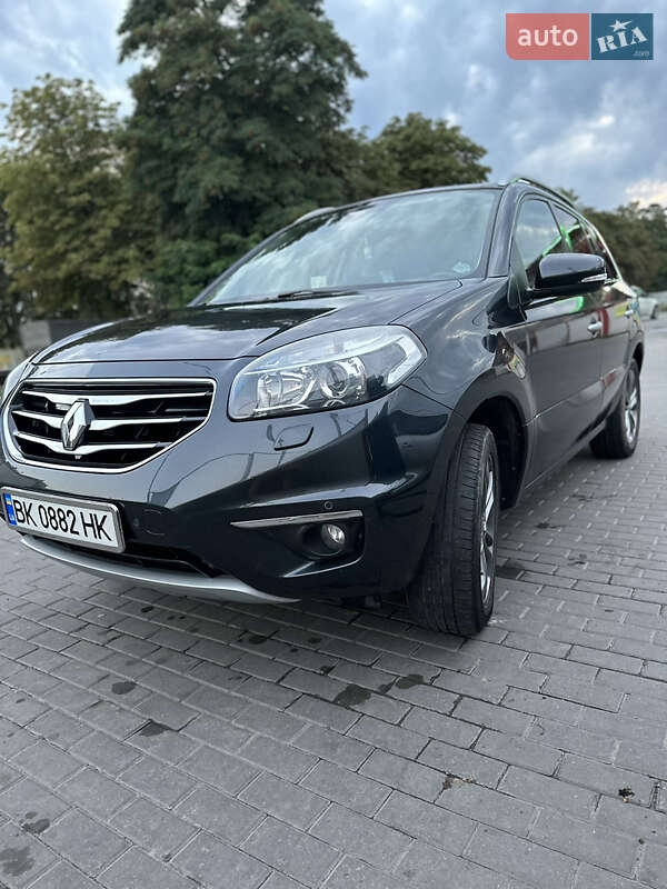 Внедорожник / Кроссовер Renault Koleos 2012 в 