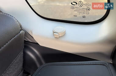 Позашляховик / Кросовер Renault Koleos 2012 в 