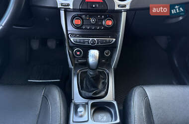 Внедорожник / Кроссовер Renault Koleos 2010 в 