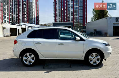 Позашляховик / Кросовер Renault Koleos 2013 в 