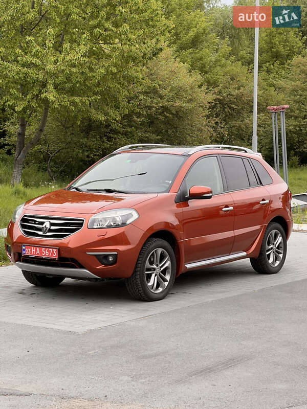 Позашляховик / Кросовер Renault Koleos 2012 в 