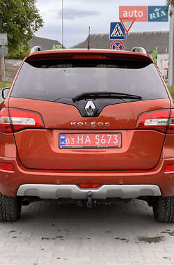 Позашляховик / Кросовер Renault Koleos 2012 в 