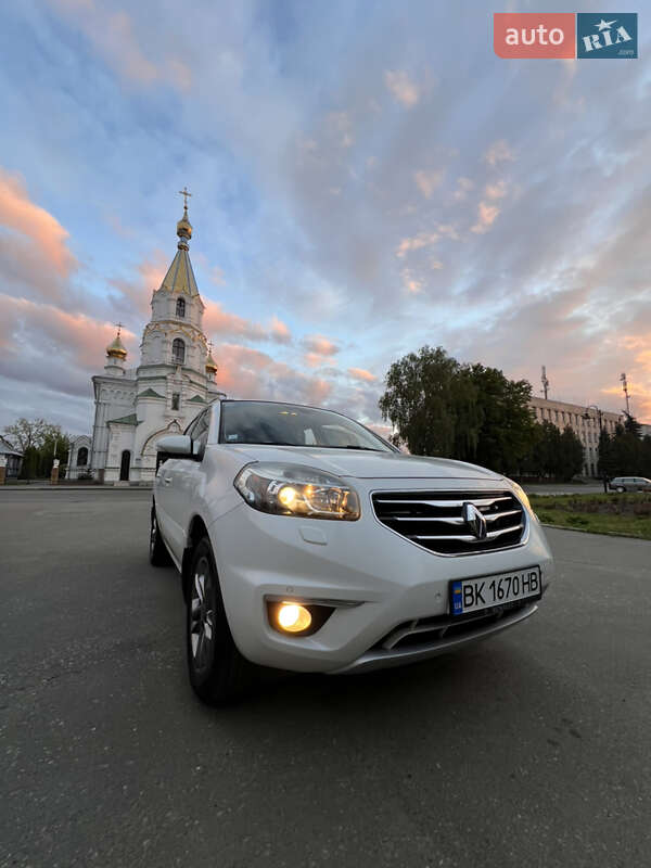 Внедорожник / Кроссовер Renault Koleos 2011 в 