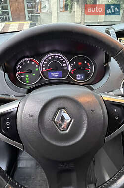 Внедорожник / Кроссовер Renault Koleos 2011 в 