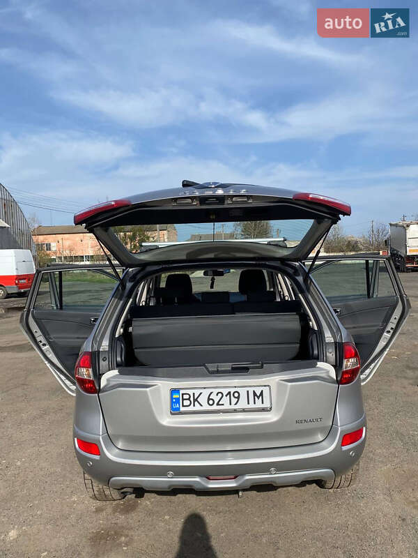 Позашляховик / Кросовер Renault Koleos 2008 в Острозі