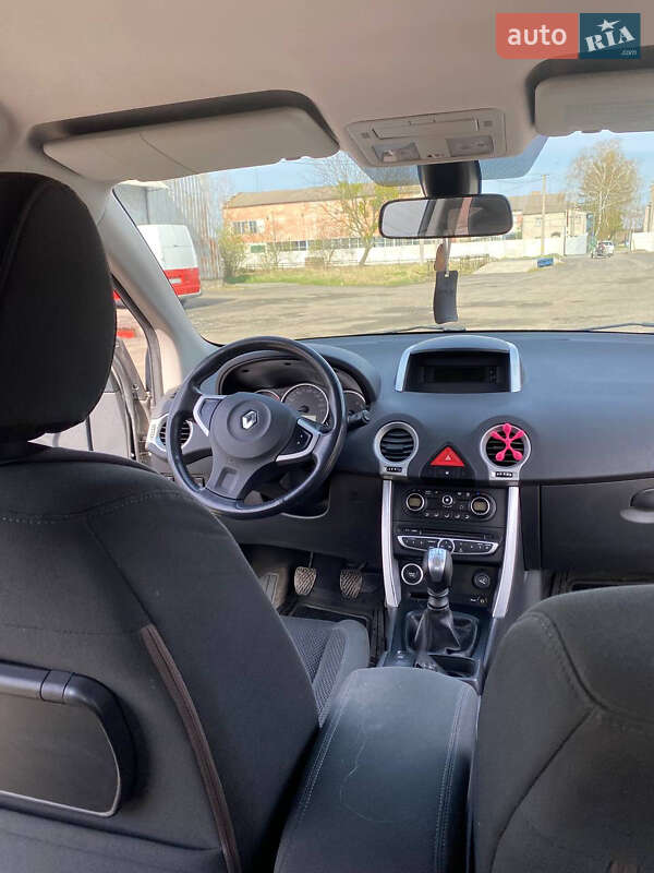 Позашляховик / Кросовер Renault Koleos 2008 в Острозі