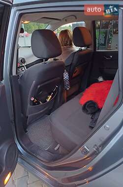 Позашляховик / Кросовер Renault Koleos 2009 в 
