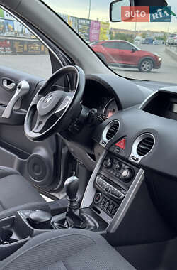 Внедорожник / Кроссовер Renault Koleos 2009 в 