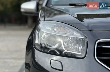 Внедорожник / Кроссовер Renault Koleos 2012 в 